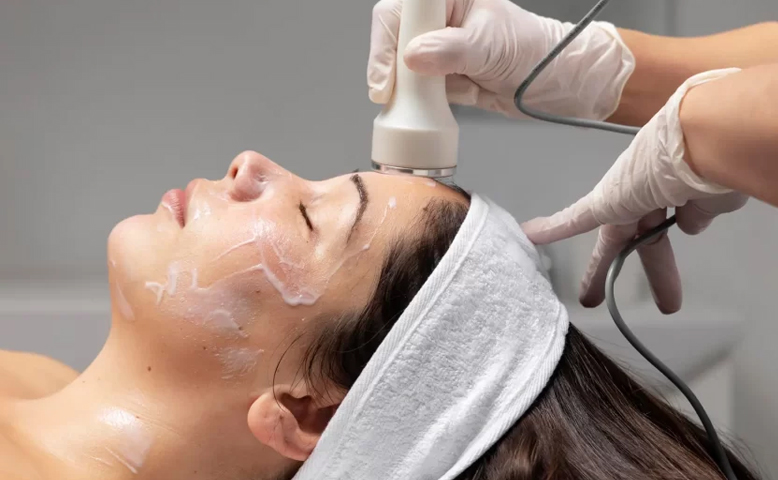 Glow-Getters: Finding Your Perfect Facial Treatment 